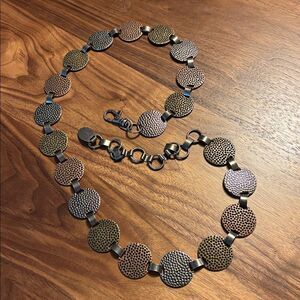 VINTAGE TRI- COLORED POUNDED DISC / COIN BELT